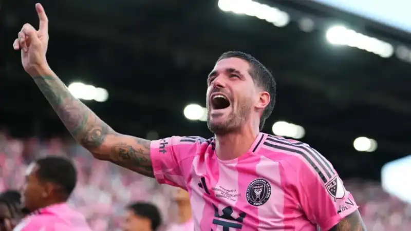 Inter Miami compró el pase de De Paul y dejó libre a otro argentino 2 rodrigo de paul fue comprado por inter miami y seguira siendo companero de - 1