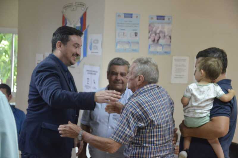 Al cierre del año Cristhian Becker asumió como intendente de Dos Arroyos 4 rosario becker y joaquin cabral - 3