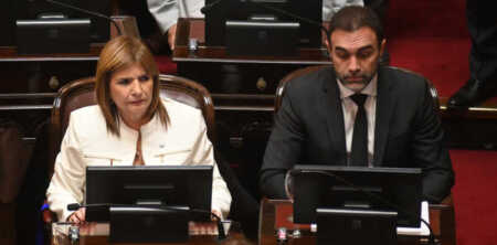 El oficialismo busca consensos mientras sindicatos y sectores empresariales siguen de cerca el debate.