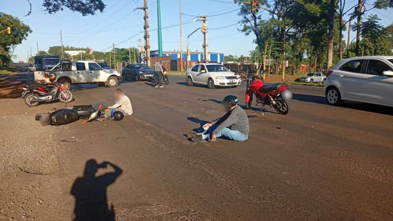 Despistes y colisiones entre motocicletas dejaron cuatro heridos en Misiones. Los siniestros ocurrieron en Posadas y Campo Ramón y son investigados por la Policía.
