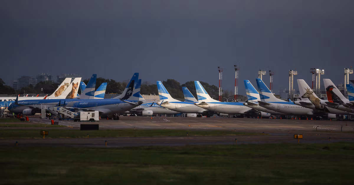 Conflicto salarial en aeropuertos podría afectar vuelos del 18 al 24 de marzo