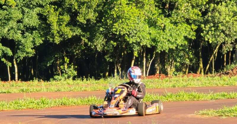 Kartódromo de Gobernador Roca tuvo su primera prueba en pista 2 Nuevo kartódromo en marcha: el circuito de La Roca completó su primera práctica