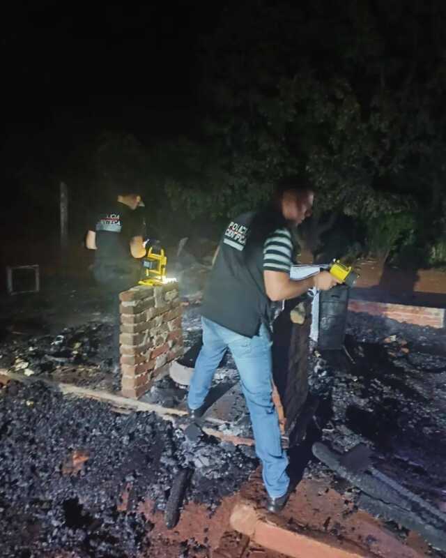 Dolor y solidaridad en Guaraní: colecta municipal tras un incendio fatal 4 621833561 957594860158215 8147210637647552636 n - 3
