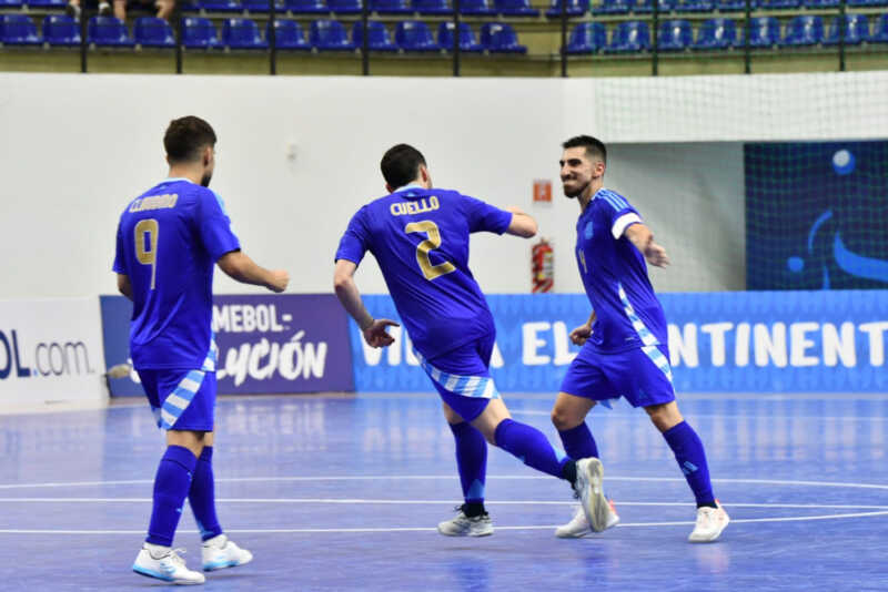 La Selección Argentina de Futsal debutó con una contundente victoria en la Copa América 2026, al imponerse por 4 a 1 frente a Perú en el marco del Grupo A, en un encuentro disputado en el estadio del Comité Olímpico de Paraguay (COP Arena).