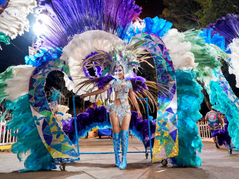 Carnavales en Misiones 2026: Scherer confirmó el calendario y anunció el lanzamiento provincial 6 Carnavales misioneros archivo 1 - 5