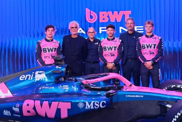 El equipo de Franco Colapinto podría ser comprado por una gigante automotriz 5 La automotriz china BYD analiza comprar parte de Alpine, escudería de Franco Colapinto en la Fórmula 1. También hay otros interesados en el equipo.