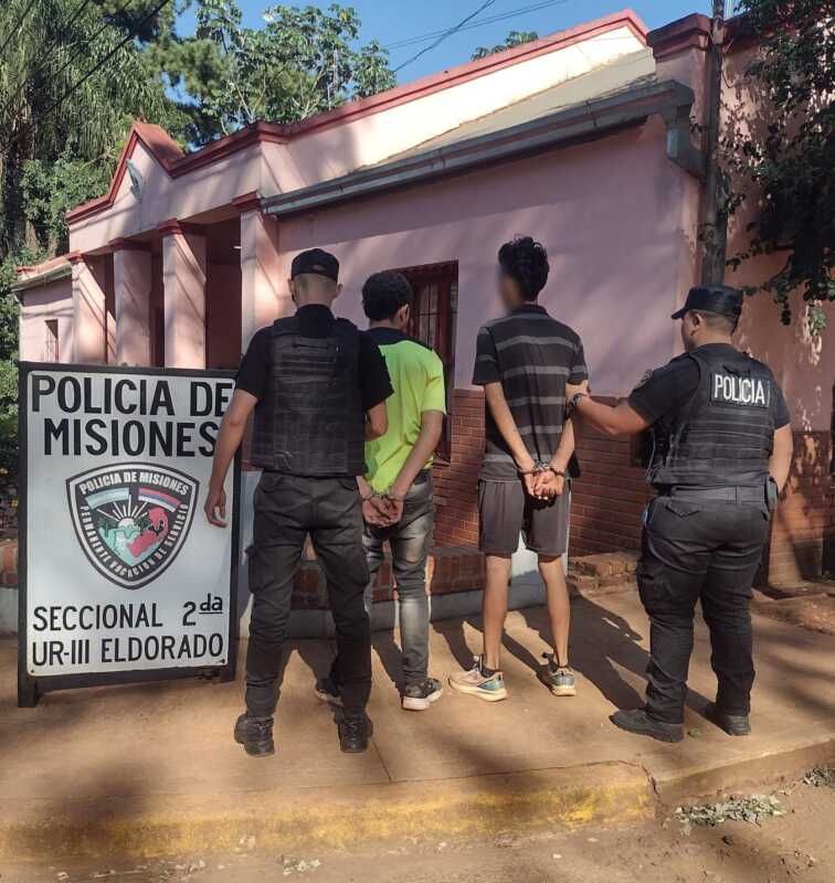 Irrupciones en Eldorado: detuvieron a dos personas por el robo a un jubilado Allanamientos simultáneos en Eldorado terminaron con dos detenidos por el violento asalto a un jubilado.