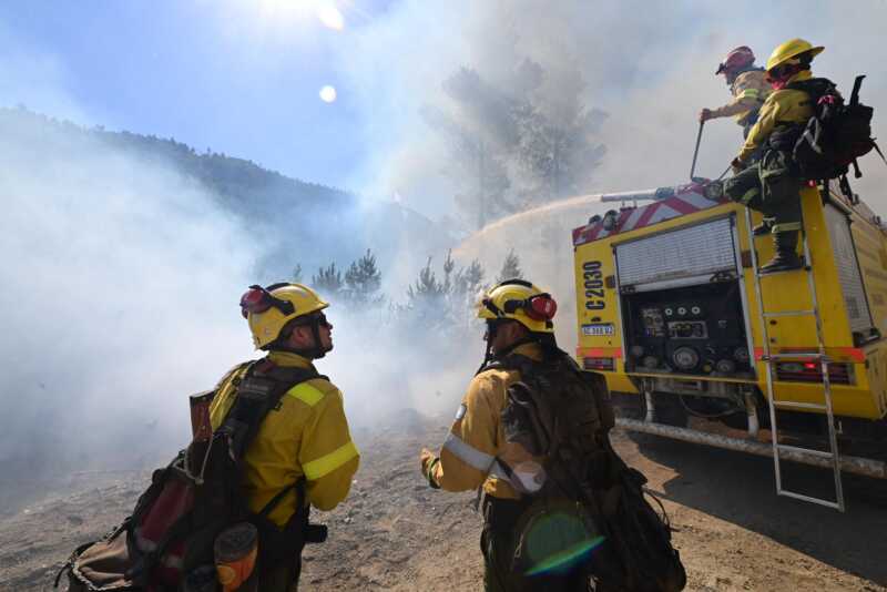 Incendios en Chubut: más de 400 brigadistas combaten el fuego en el Parque Los Alerces 4 G LkyA WgAATdA1 - 3