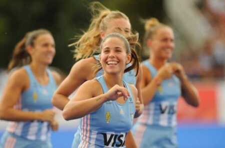 Lucina Von der Heyde debutó con Alemania en la FIH Pro League y comenzó una nueva etapa internacional tras su paso por Las Leonas. La jugadora posadeña participó del triunfo ante Gran Bretaña en Londres.