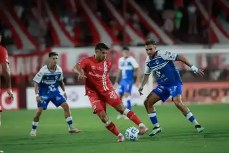 Revisá cómo están las tablas de la Liga Profesional en la Zona A y Zona B y conocé los partidos que completan la fecha 7 del Torneo Apertura 2026.
