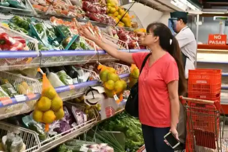 La canasta básica subió 2,2% en julio y una familia necesitó más de $1.560.000 para no ser pobre canasta