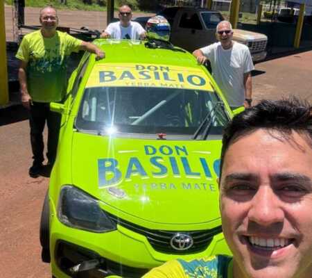Okulovich probó su auto en Oberá
