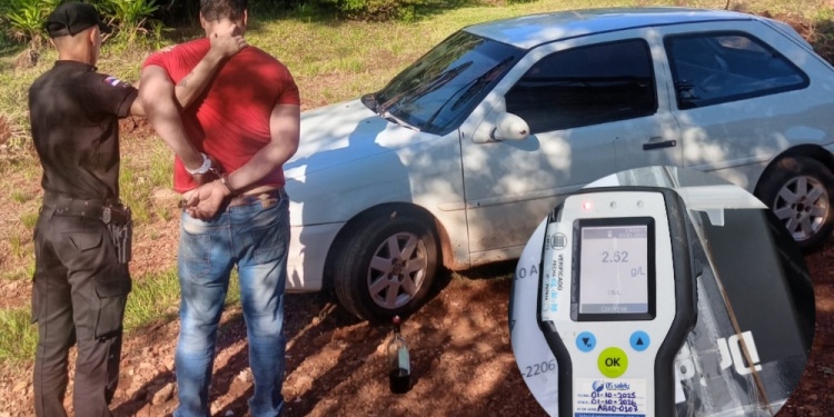 Oberá: violó una perimetral, provocó disturbios y fue detenido manejando con 2,52 de alcohol en sangre Oberá