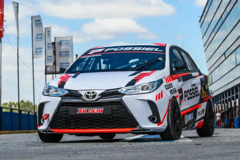 Turismo Pista: Viana y Possiel dejaron todo listo para el inicio en La Plata 3 Los eldoradenses estuvieron en las pruebas extraoficiales de la Clase 3 en la previa del inicio de la actividad oficial que será el sábado en el Autódromo Roberto Mouras.
