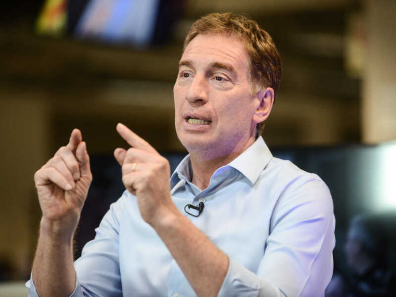 La reducción del impuesto a sociedades genera debate entre los gobernadores aliados.