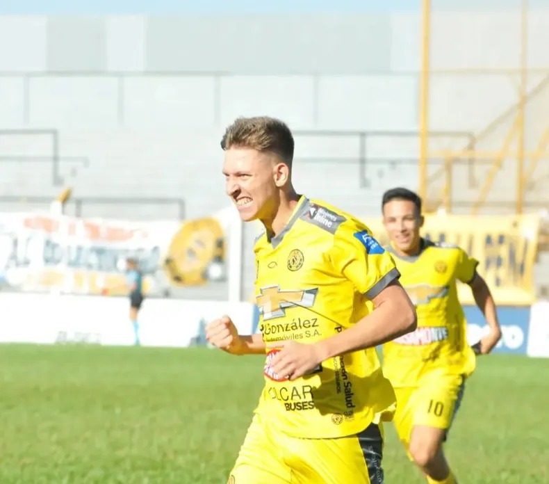 La Súper Liga Posadeña define su fase regular. La Canterita, La Picada y Crucero ya están en semifinales, mientras Brown y Garupá FC pelean por el último cupo.