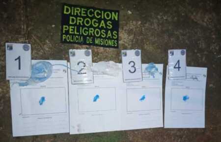 Posadas: Presunto dealer fue sorprendido en plena venta y cayó con cocaína en la cintura dealer de cocaína detenido en Posadas