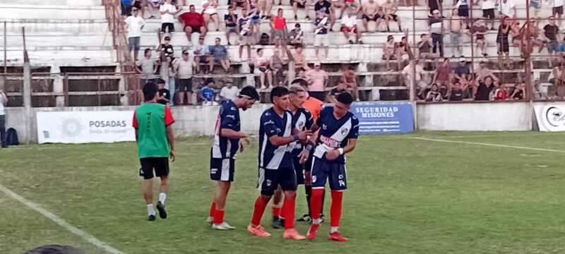 Guaraní ganó y es finalista del Regional 6 WhatsApp Image 2026 01 25 at 19.59.35555 - 5