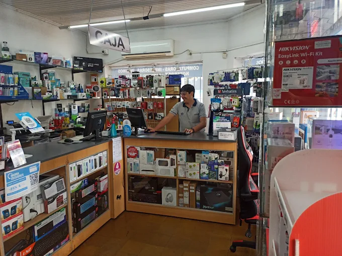 Barrios Computación celebra 30 años de crecimiento y servicio tecnológico en Posadas 4 barrios computacion 3 - 3