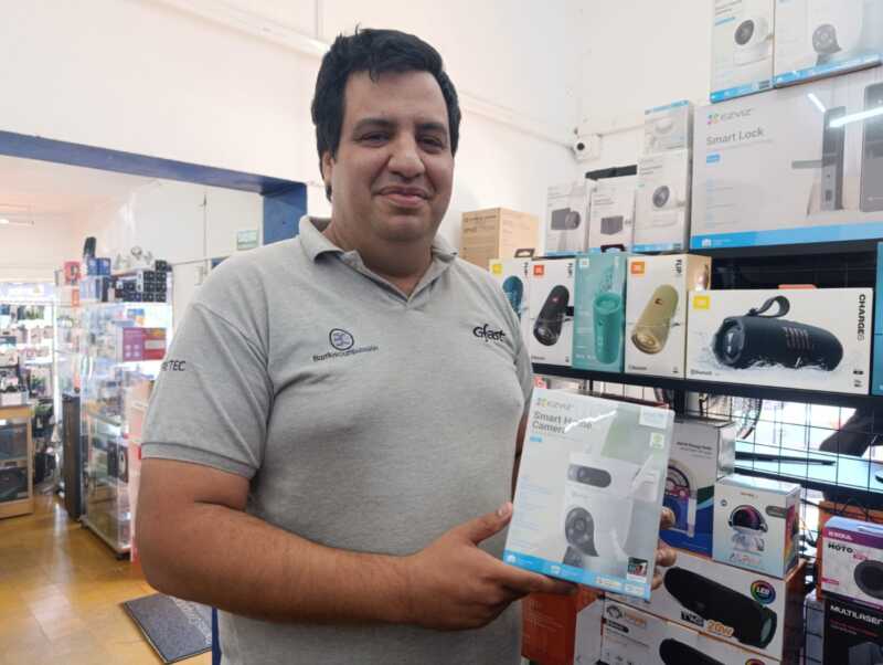 Barrios Computación celebra 30 años de crecimiento y servicio tecnológico en Posadas 2 barrios computacion 4 - 1