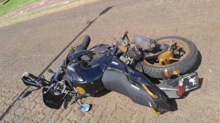 Choque entre una motocicleta y una bicicleta dejó dos personas heridas en Posadas choque posadas