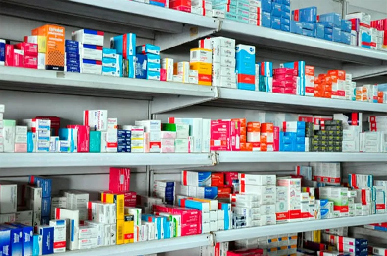 ANMAT obliga a incorporar códigos QR en medicamentos: los prospectos digitales serán obligatorios en Argentina 2 Los prospectos digitales permitirán consultar indicaciones, dosis, efectos adversos y advertencias desde cualquier dispositivo móvil.