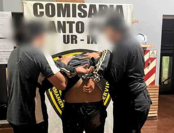 Recapturaron al evadido de la Comisaría de Santo Pipó tras un amplio operativo policial La Policía de Misiones desplegó un amplio operativo que permitió recapturar al detenido fugado de la Comisaría de Santo Pipó.