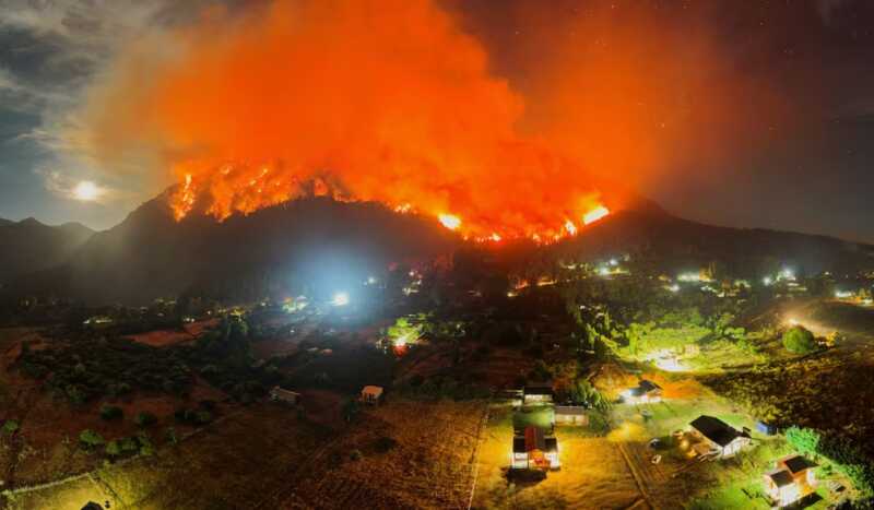 Los incendios forestales en la Patagonia obligaron a declarar la emergencia ígnea en Santa Cruz, en medio de condiciones extremas de sequía y altas temperaturas.