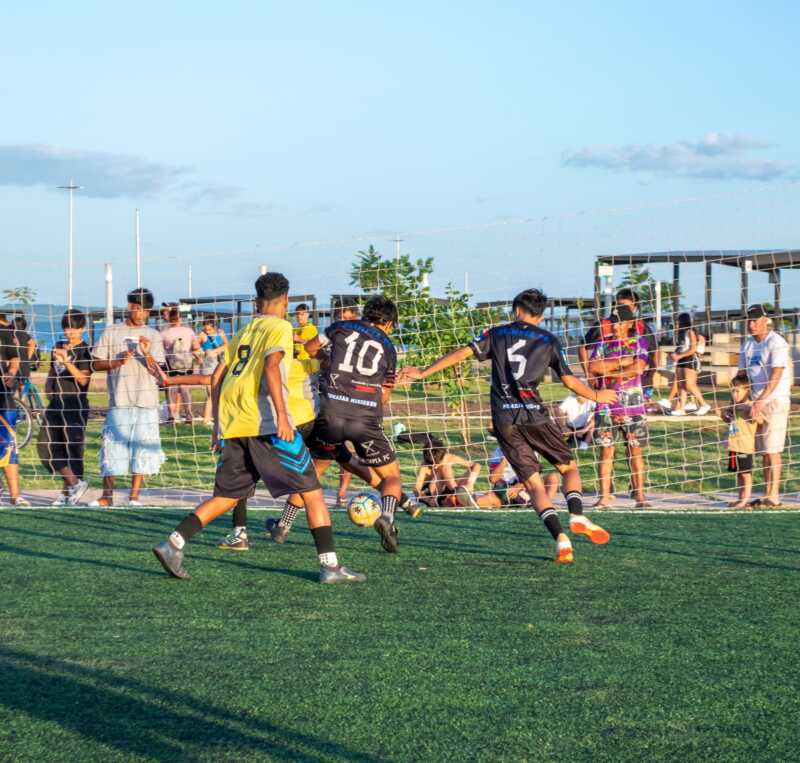 Steinhorst analizó cómo sobreviven los clubes en Misiones, confirmó gestiones por selecciones nacionales y avances en la pileta del CePARD.