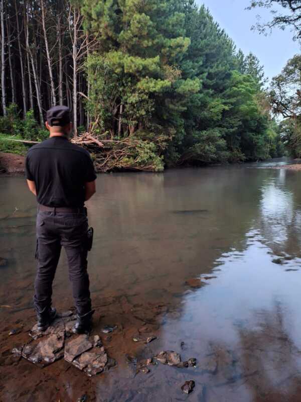 Tragedia en Mártires: murió un adolescente de 16 años tras sumergirse en el arroyo Yabebirí 3 martires - 2