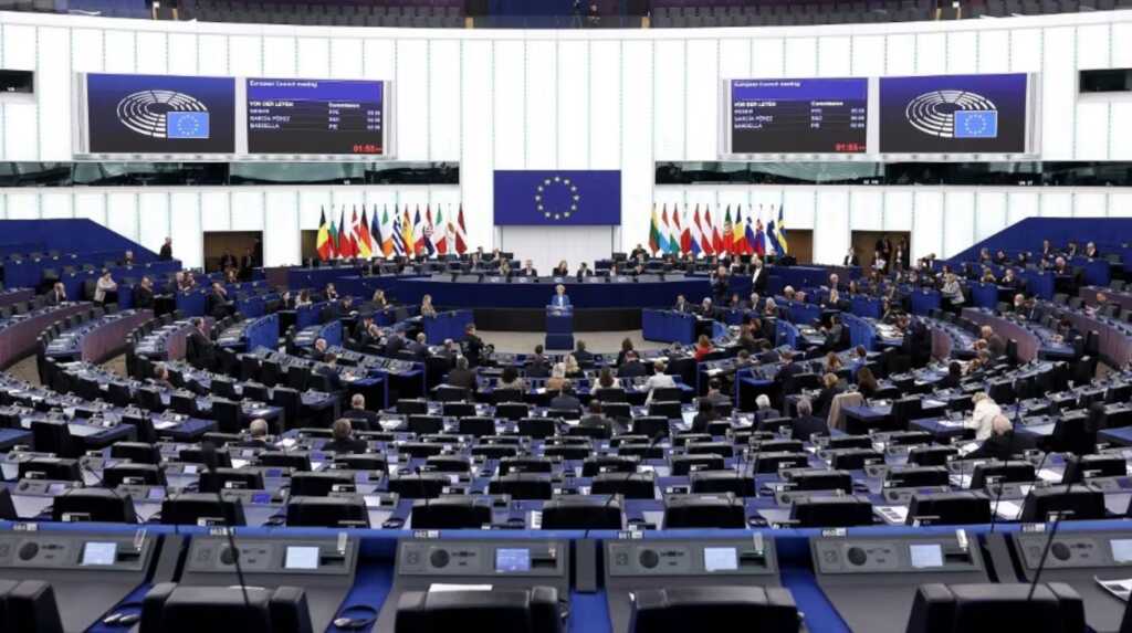 Europa bloquea temporalmente el acuerdo Mercosur y lo envía a la Justicia para su revisión legal El Parlamento europeo frenó el acuerdo con el Mercosur y lo envió a la Justicia. (Foto: AFP - Frederick Florin)