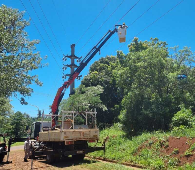 Energía de Misiones refuerza el suministro eléctrico en trece municipios 4 nueva linea Alem San Javier 2 - 3