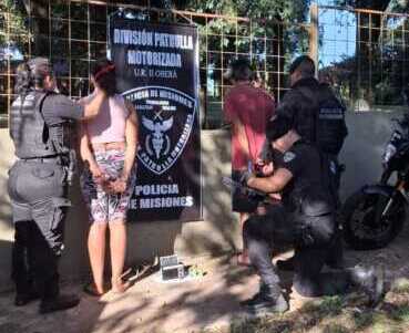 Oberá: una pareja fue demorada junto a su hijo adolescente por una serie de robos Operativo policial en Oberá permitió recuperar los elementos robados.