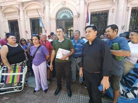 Multisectorial reclama aumentos de sueldos y apertura urgente de paritarias en Misiones salarios misiones paritarias