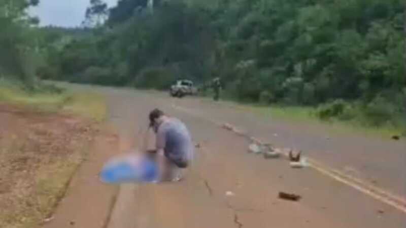 Murió una mujer en un choque entre una camioneta y una motocicleta en El Soberbio 1 choque fatal el soberbio