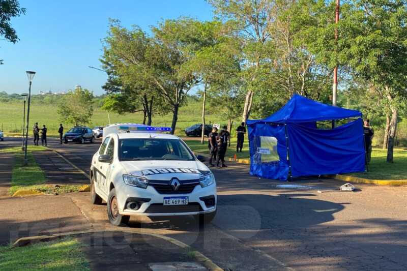 Anticipo de Radio Up: murió un motociclista en el Acceso Oeste de Posadas 2 siniestro posadas ejercito - 1