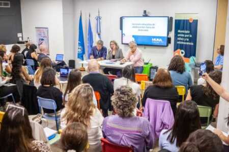160 municipios de 10 provincias se comprometieron con los derechos de niñas, niños y adolescentes junto a UNICEF La iniciativa MUNA de UNICEF ya alcanza a casi cinco millones de niñas, niños y adolescentes en 160 municipios del país.