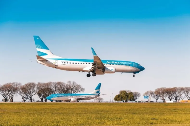 Aerolíneas Argentinas logra superávit histórico de 112,7 millones de dólares 1 aerolíneas