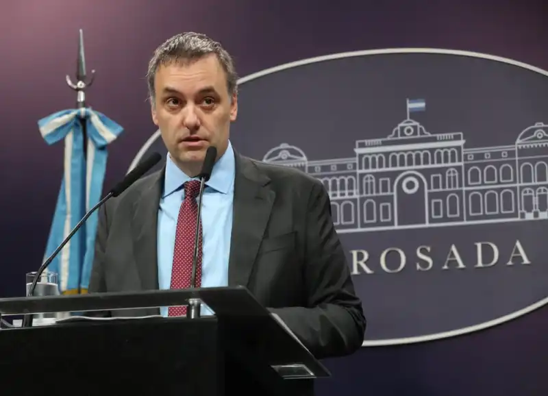 Milei encabezará una nueva reunión de Gabinete este viernes en Casa Rosada 2 Adorni - 1