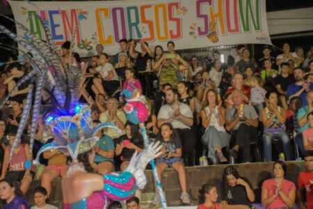 Alem vive el carnaval: todo listo para una nueva edición del Alem Corsos Show Leandro N. Alem se prepara para el Alem Corsos Show este domingo 15. Cuatro comparsas de Misiones llenarán de ritmo y color la avenida San Martín.
