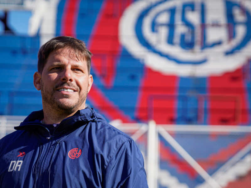 Damián Ayude fue despedido como técnico de San Lorenzo luego de la goleada sufrida ante Defensa y Justicia. Los números de su ciclo, la decisión dirigencial y el fuerte impacto económico.