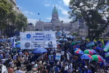 La CGT confirmó paro general para el miércoles CGT