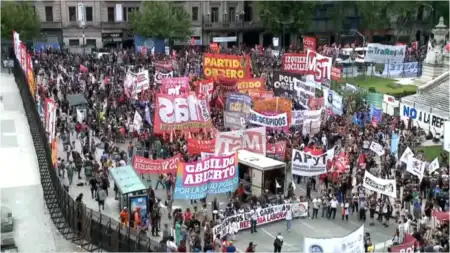 El 71,9% de los argentinos apoya el paro de la CGT paro