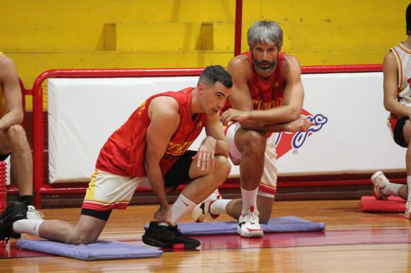 Matías Fernández analizó la pretemporada de Tokio rumbo a su sexta Liga Federal, el regreso de Santiago González, la identidad defensiva del equipo y los objetivos para la temporada.