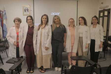 En un ateneo de Dermatología realizado en el Hospital Madariaga se analizaron casos complejos de dermatitis atópica y los nuevos abordajes terapéuticos para una patología crónica que afecta la calidad de vida.