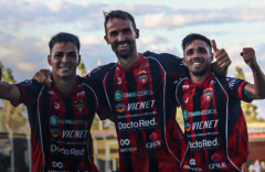 Los hermanos Gonzalo y Álvaro Klusener jugarán las finales del Regional Federal Amateur. FADEP goleó a Estudiantes de San Luis y Ferro de Pico avanzó por penales.
