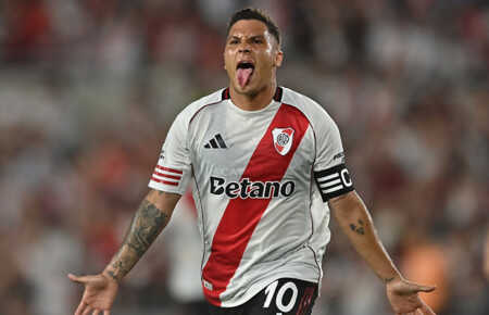 River visita a Argentinos Juniors por la fecha 5 del Torneo Apertura. El Millonario busca recuperarse tras la goleada sufrida ante Tigre.