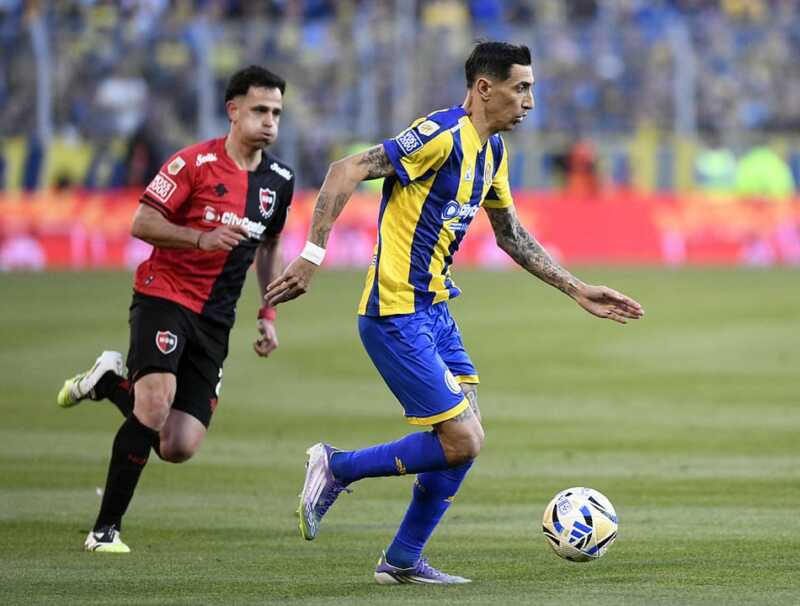El Torneo Apertura entra en pausa: Vélez e Independiente Rivadavia lideran sus zonas 5 El fútbol argentino entra en paro hasta el 8 de marzo por un conflicto entre ARCA y la AFA. Vélez e Independiente Rivadavia lideran sus zonas en el Torneo Apertura.