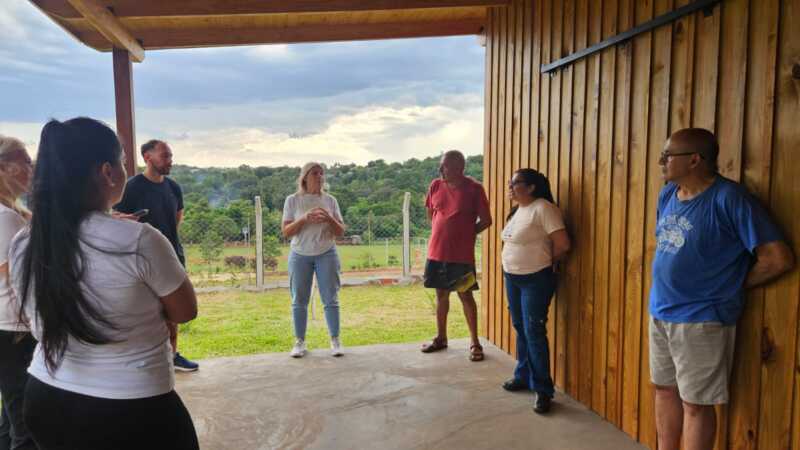 Nuevo barrio en Oberá: vecinos avanzan en su formalización sobre avenida Yerbal Viejo 2 El crecimiento hacia el norte suma un nuevo sector que busca consolidarse con organización y planificación.