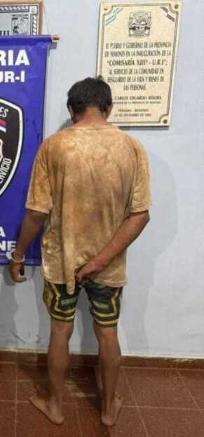Intentó resistirse, pero terminó tras las rejas: cayó “Manito” en Posadas 2 La Policía detuvo en Posadas a Pablo Gabriel M., alias “Manito”, acusado de un robo en una vivienda. Intentó resistirse y fue reducido por los agentes.